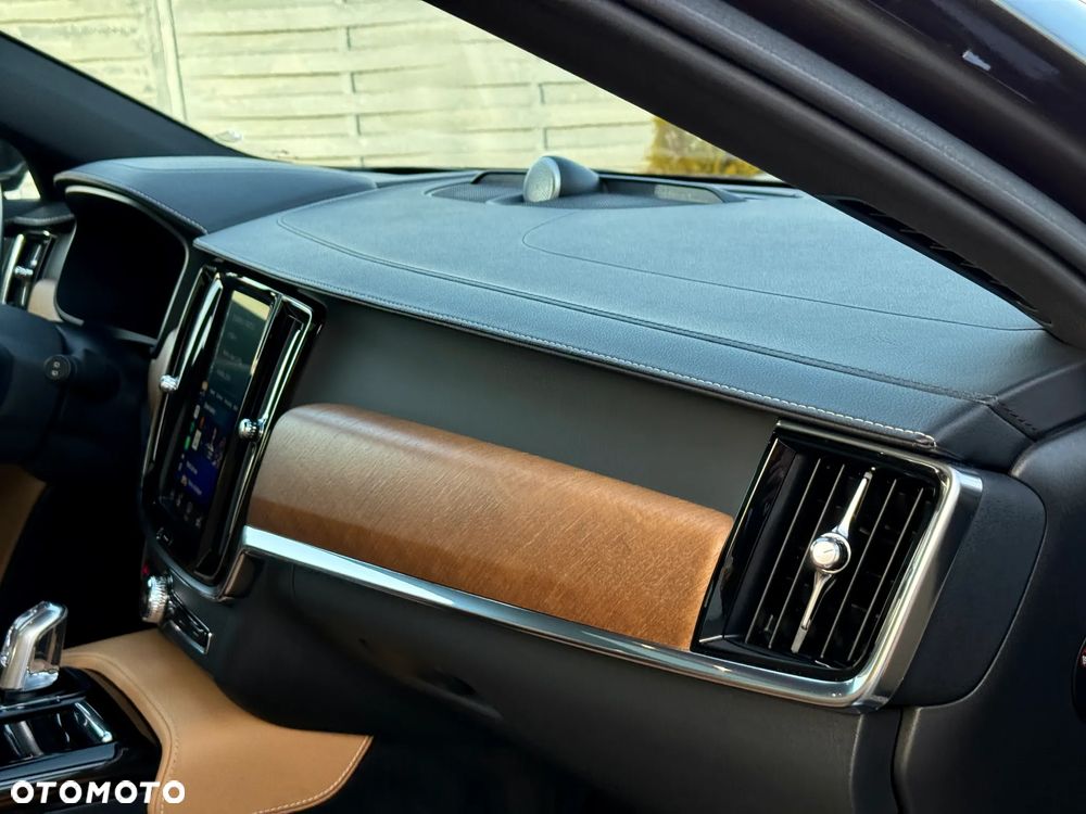 Volvo V90 T8 Twin Engine AWD Inscription - 19