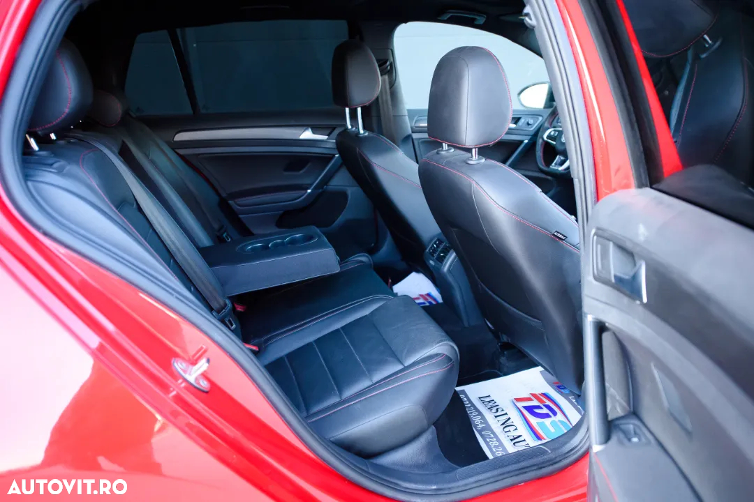 Volkswagen Golf GTI (BlueMotion Technology) - 25