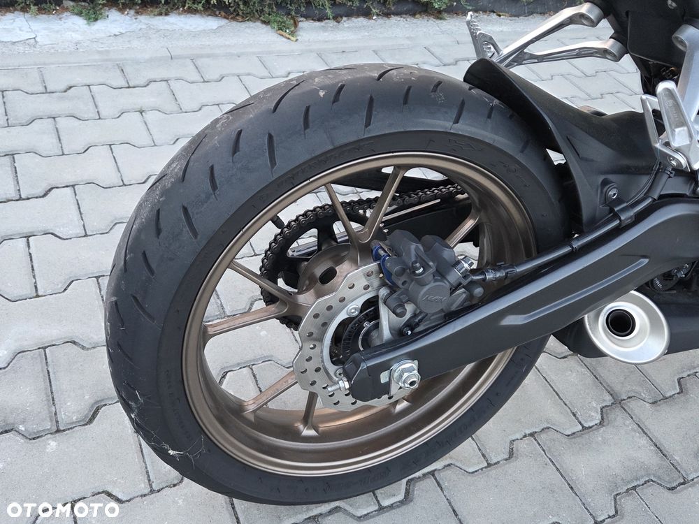 Honda CB - 24