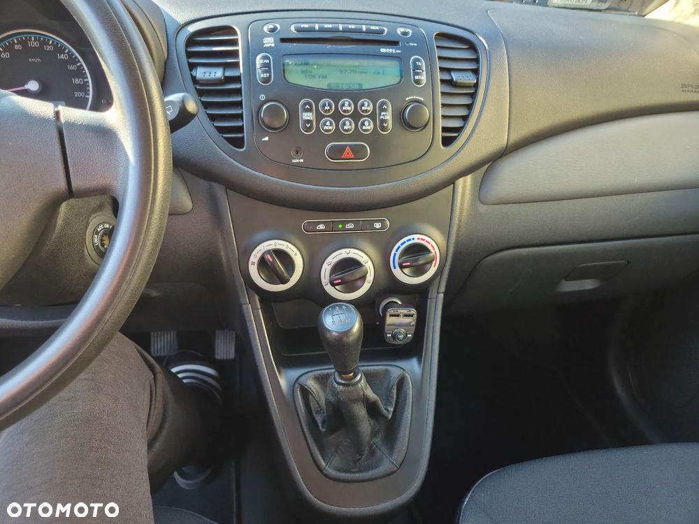 Hyundai i10 1.1 - 13