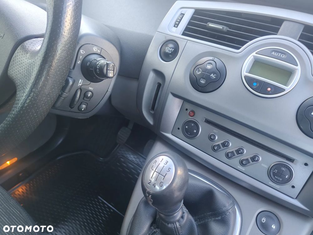 Renault Scenic - 24