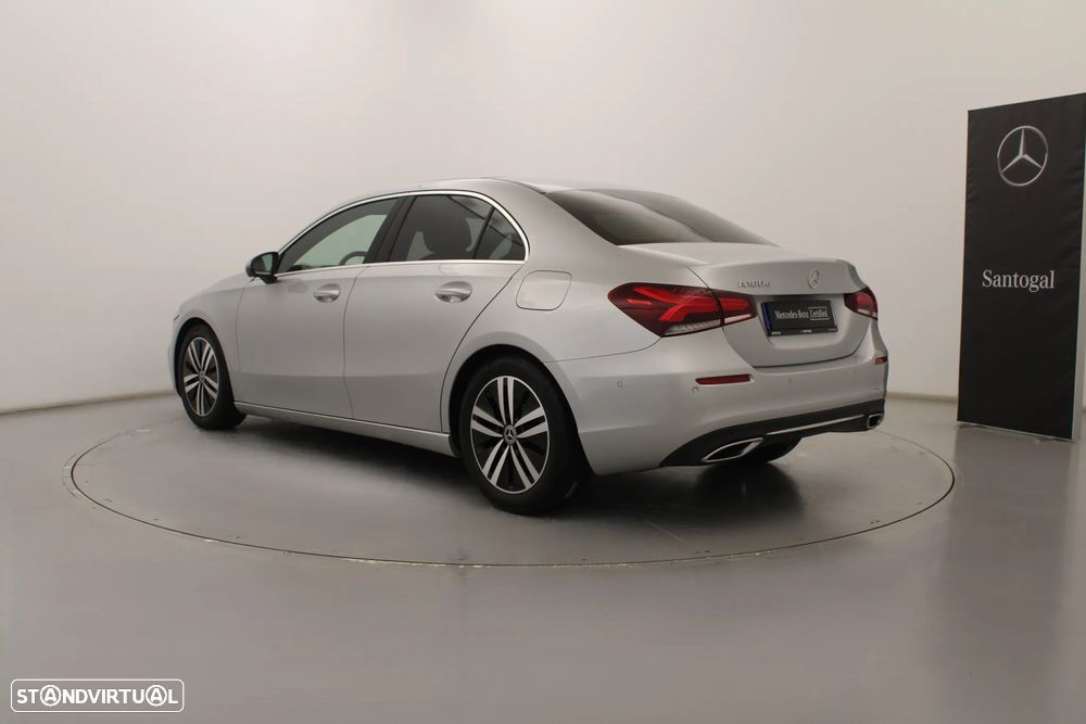 Mercedes-Benz A 180 Limousine d Progressive Aut. - 10
