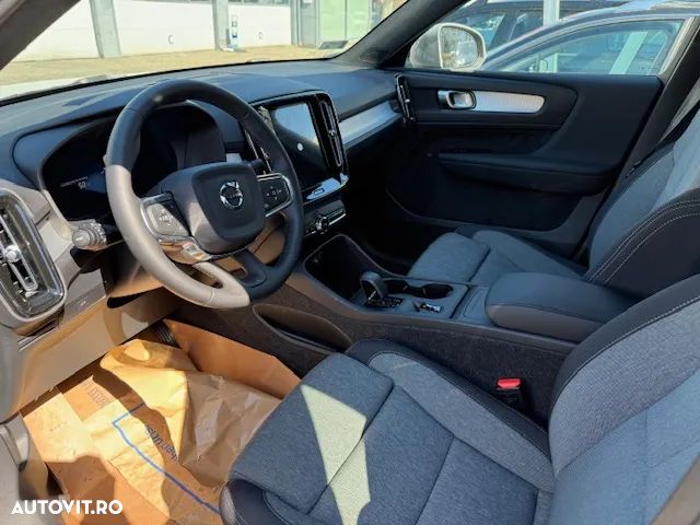 Volvo XC 40 B3 AT FWD MHEV Core - 10