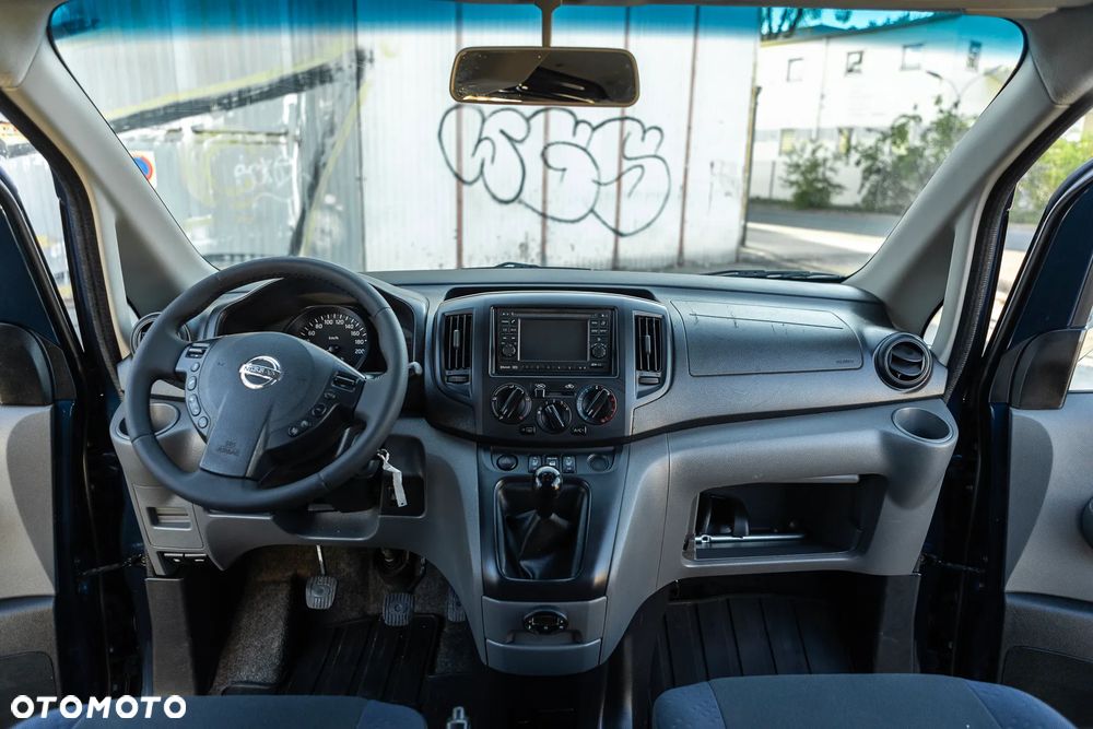 Nissan NV200 - 22