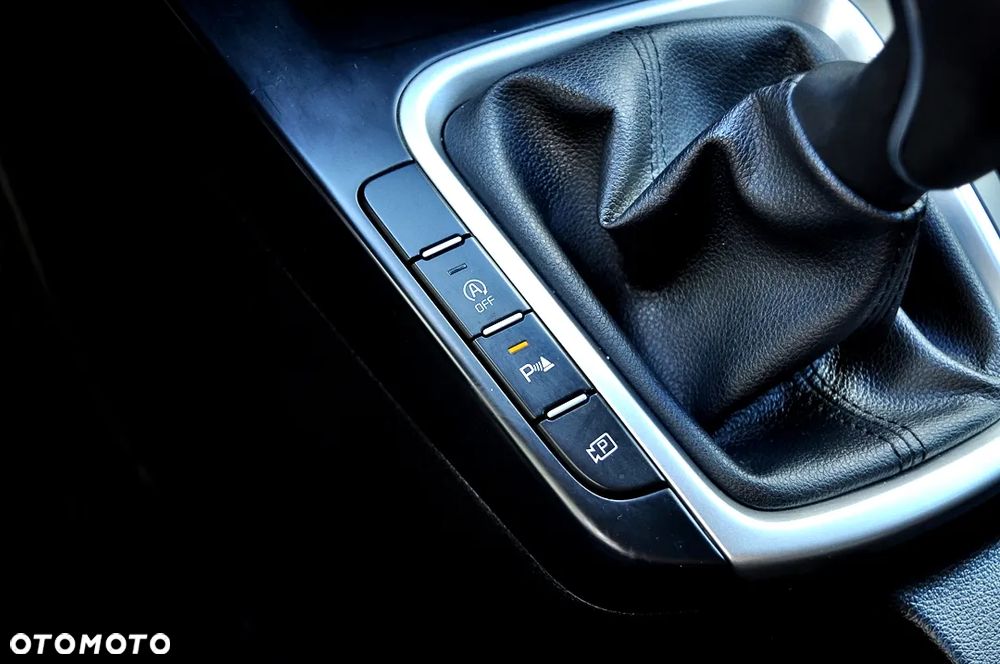 Kia Ceed 1.5 T-GDI Business Line Plus - 30