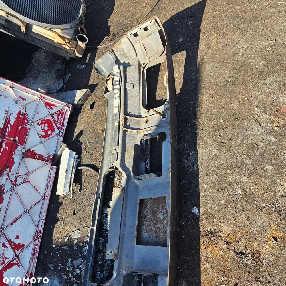 Zderzak przód / przedni / Volvo FL 6 Euro 5 - 2