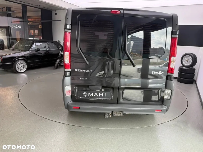 Renault Trafic 2.5 dCi FAP 115 L2H1 Komfort - 10