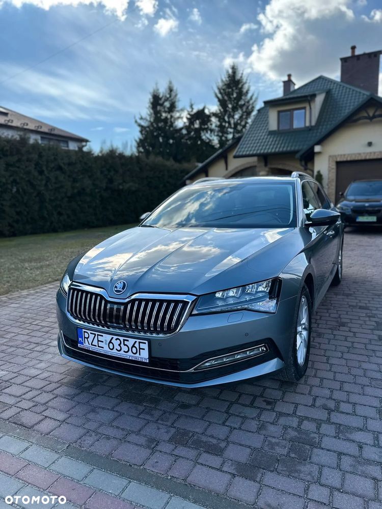 Skoda Superb 2.0 TDI SCR Ambition DSG - 4