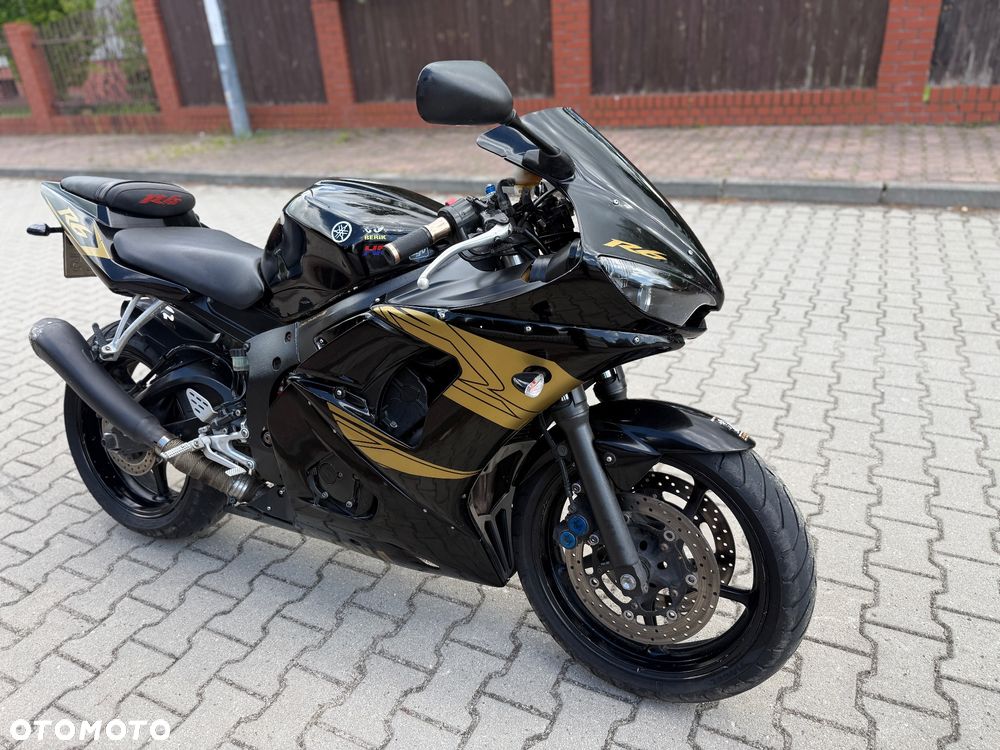 Yamaha R6 - 4