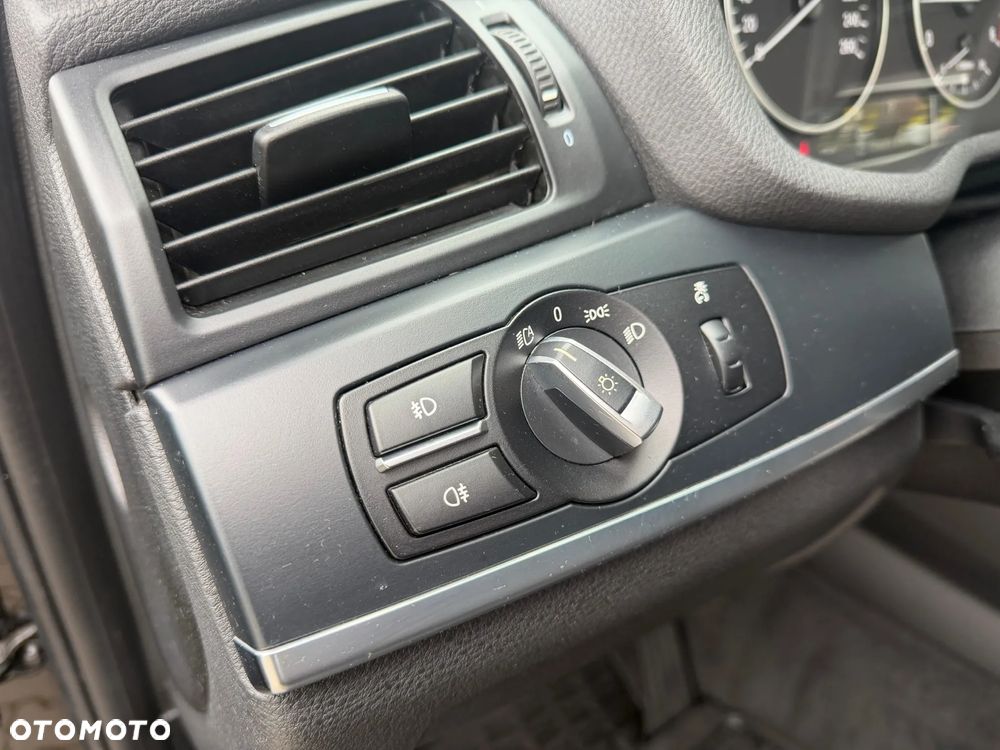 BMW X3 xDrive20d - 21