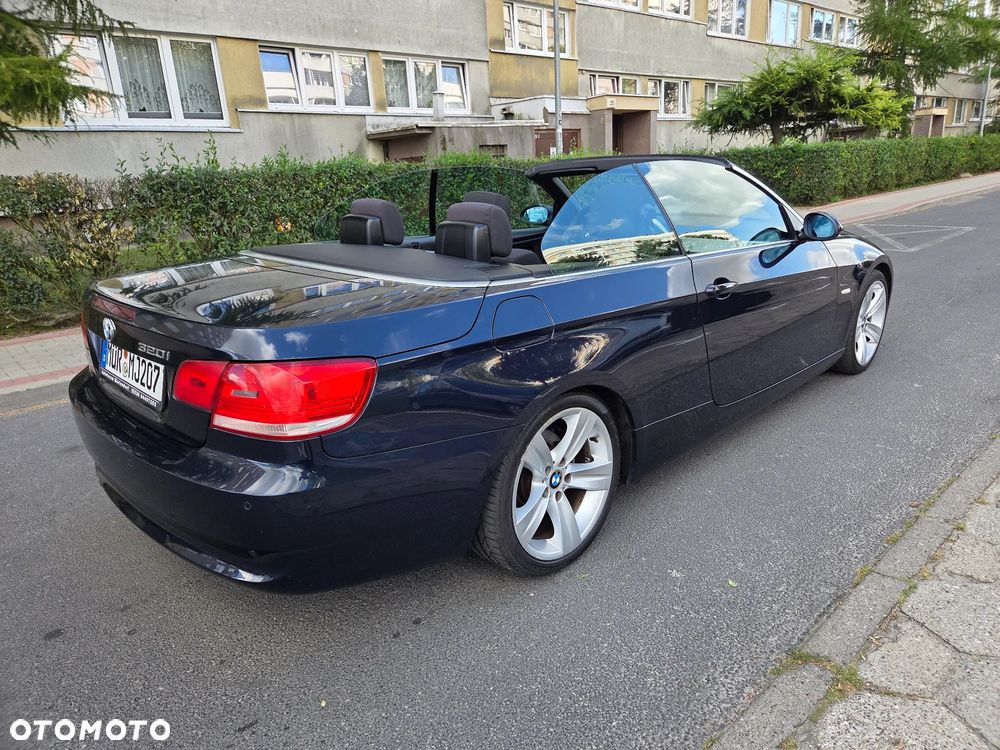 BMW Seria 3 320i Cabrio - 2
