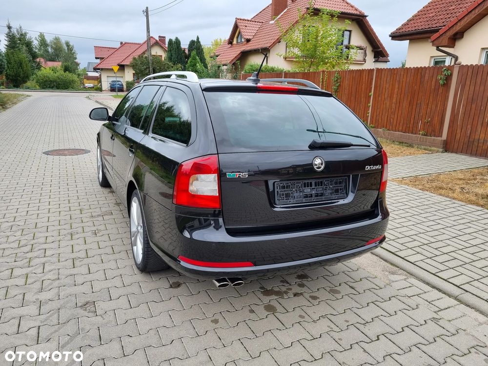 Skoda Octavia 2.0 TDI DPF RS DSG - 4