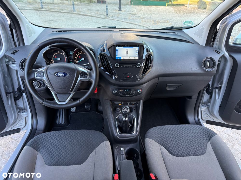 Ford Tourneo Courier 1.5 TDCi S&S Titanium - 21