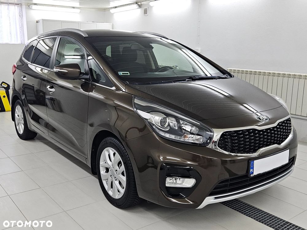 Kia Carens 1.6 GDI Business Line EU6 - 17
