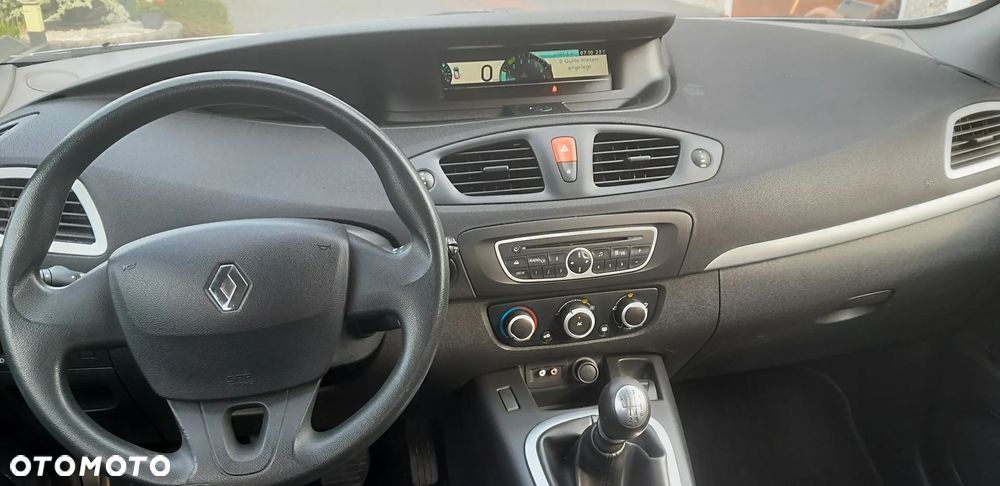 Renault Scenic 1.6 16V Authentique - 14