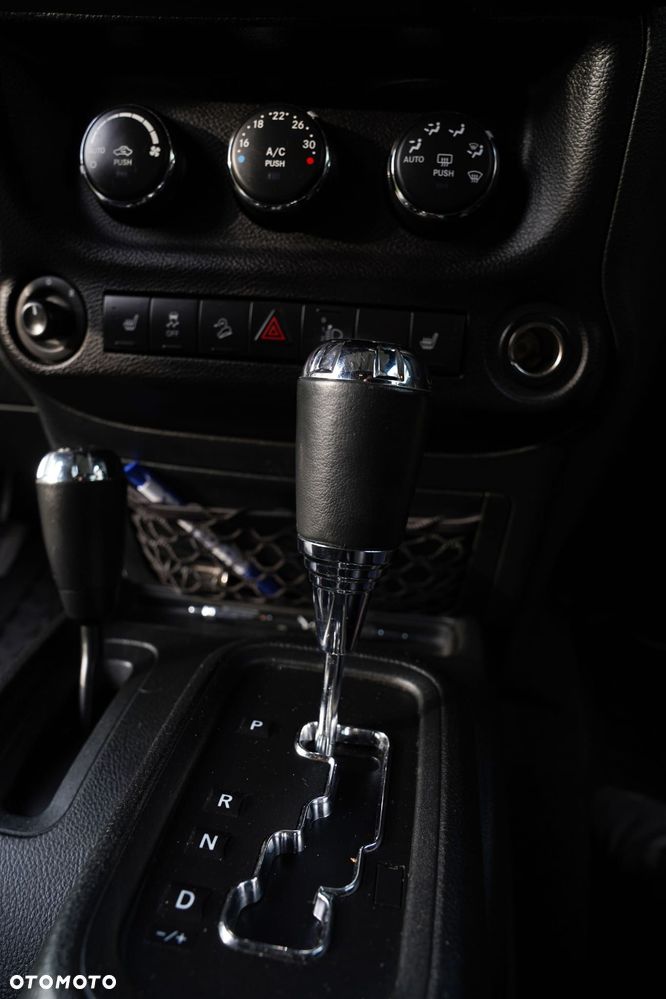 Jeep Wrangler - 15