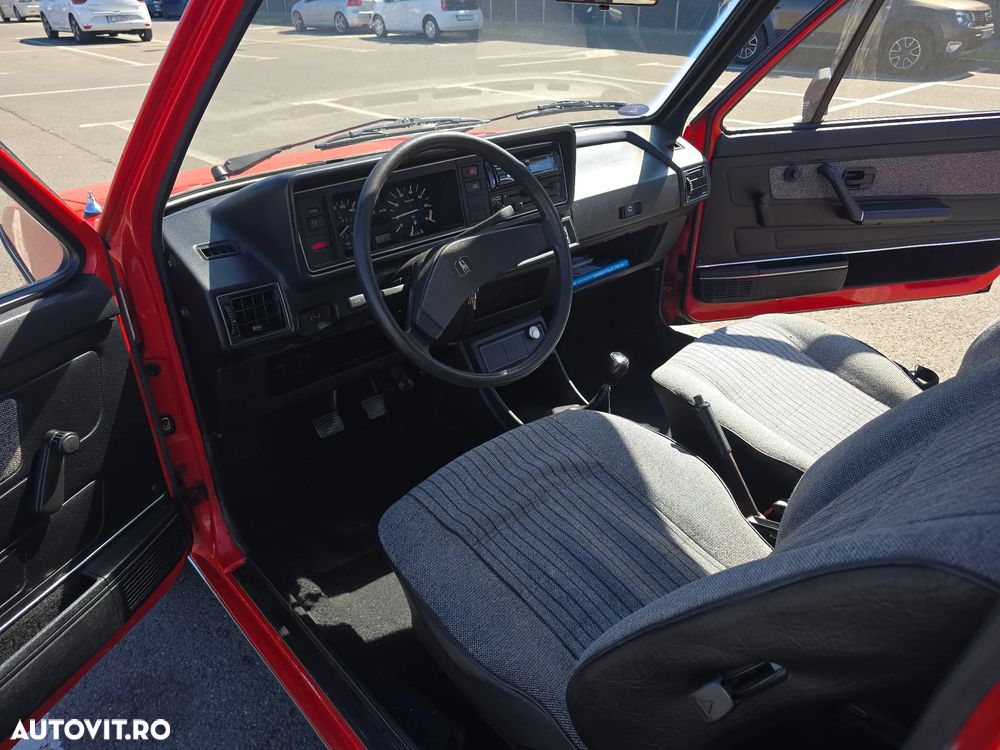 Volkswagen Golf - 8