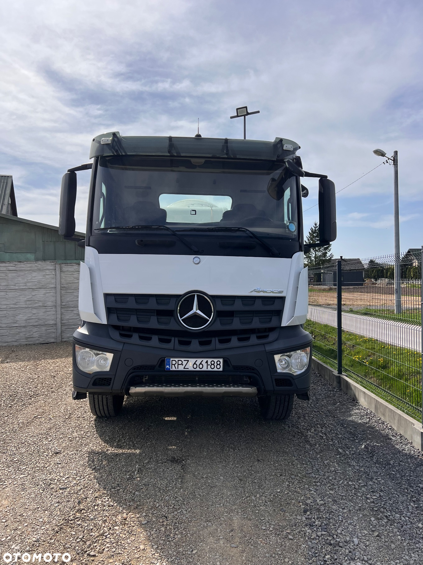 Mercedes-Benz Arocs - 2