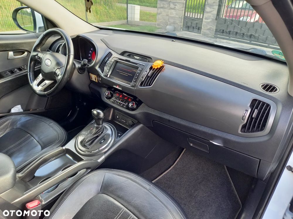 Kia Sportage 2.0 CRDI 4WD Automatik Dream-Team Edition - 4