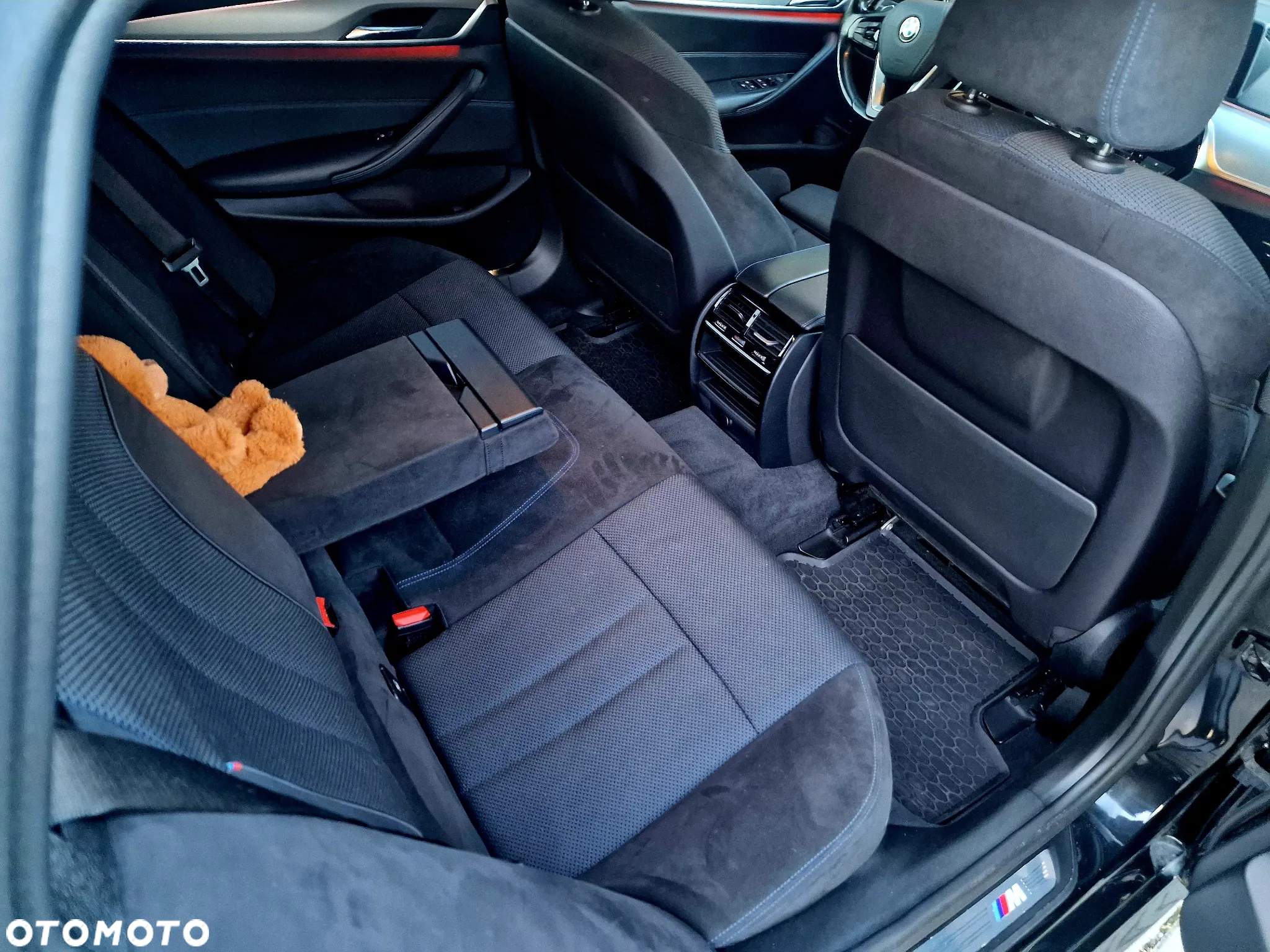 BMW Seria 5 520d M Sport - 6