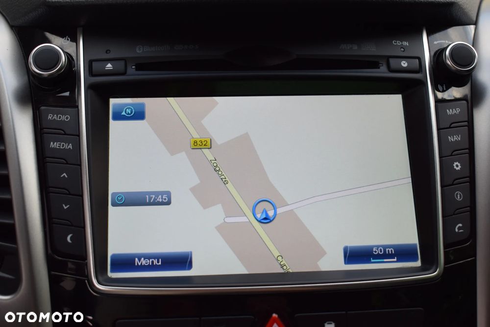 Hyundai i30 1.4 Intro Edition - 13