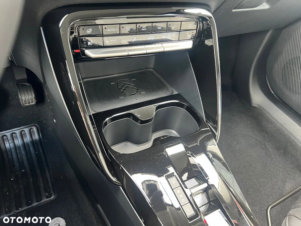 Citroën C3 Aircross ver-1-2-mhev-max-s-s-edct6 - 16