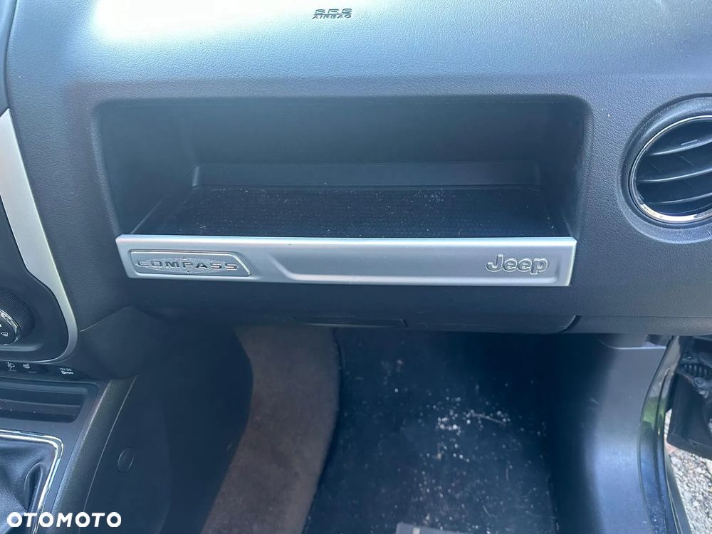 Jeep Compass - 11