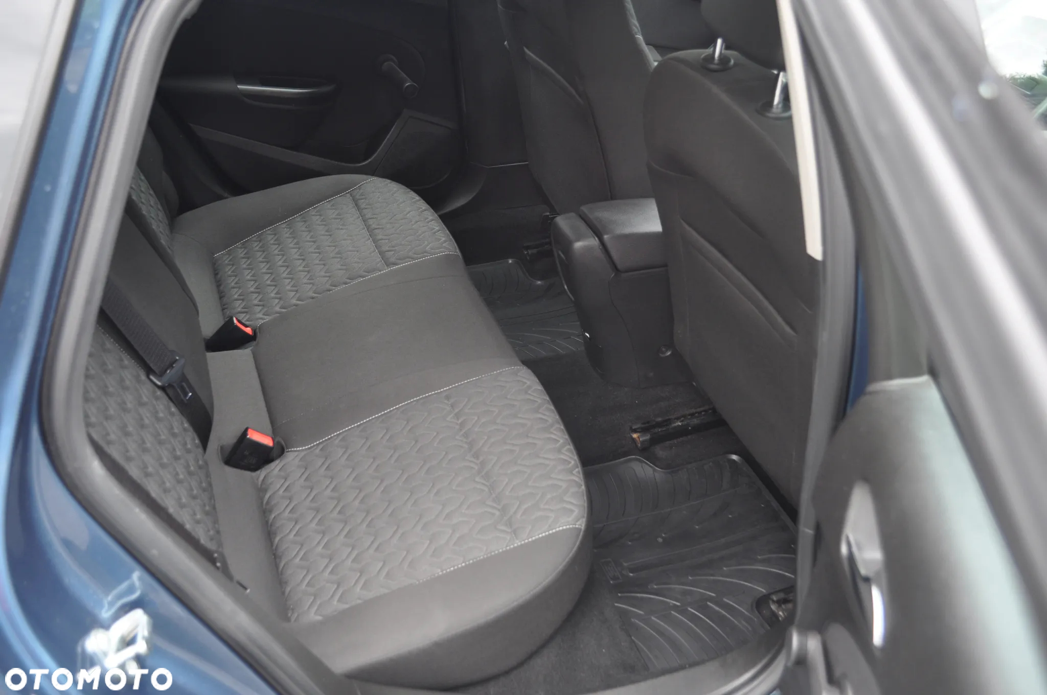 Opel Astra 1.4 Turbo Color Edition - 23