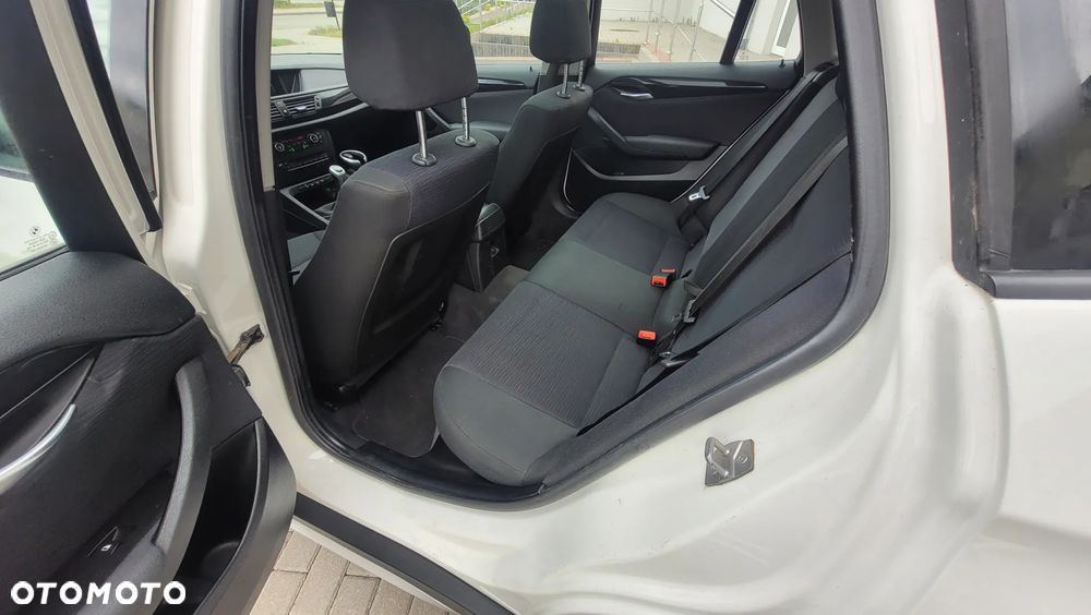 BMW X1 xDrive18d xLine - 21