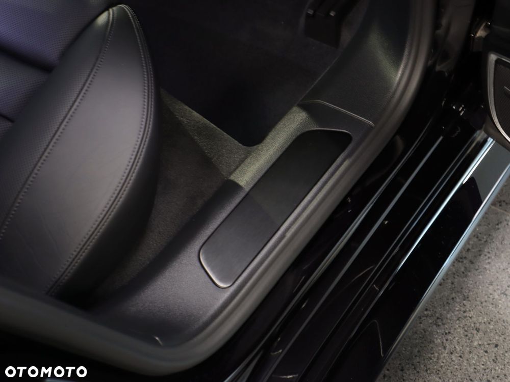 Porsche Panamera - 33