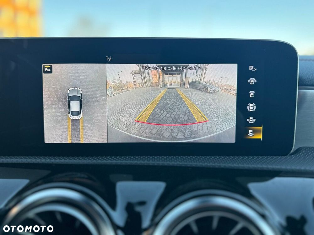 Mercedes-Benz CLA 250 AMG Line - 18