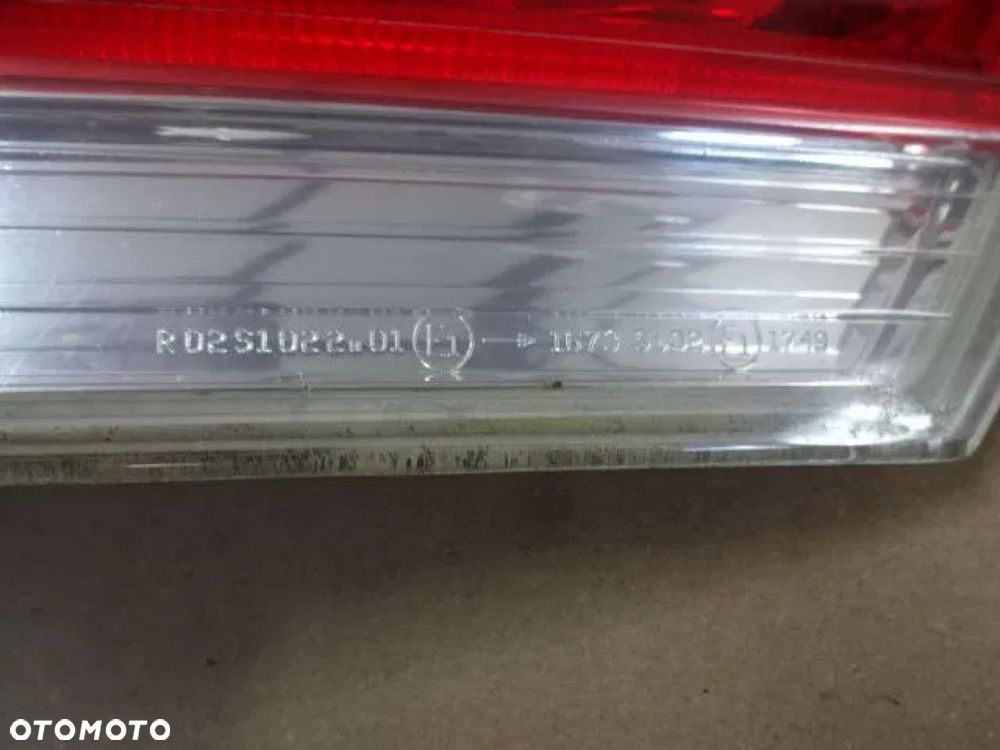 BMW 6 E63 E64 CABRIO TYLNA PRAWA LAMPA EUROPA - 2