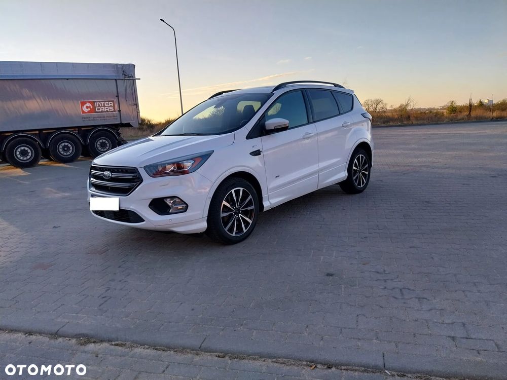 Ford Kuga 1.5 EcoBoost 4x4 ST-Line - 6