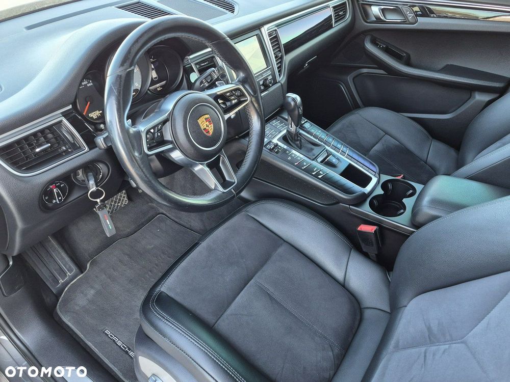 Porsche Macan - 20