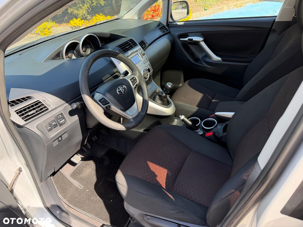 Toyota Verso 1.8 5-Sitzer Comfort - 12