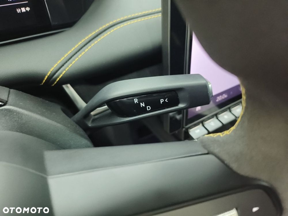 Xiaomi SU7 - 12