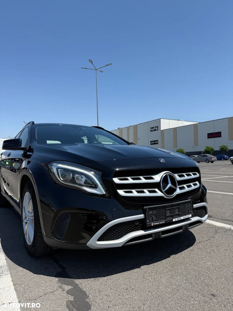 Mercedes-Benz GLA - 7