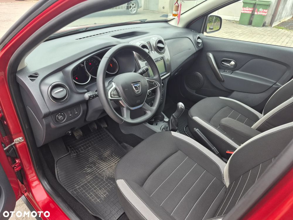 Dacia Sandero 0.9 TCe Laureate S&S EU6 - 14