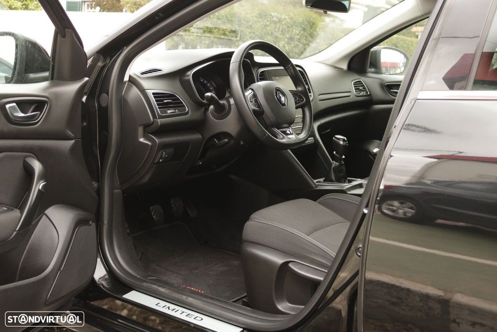 Renault Mégane Sport Tourer 1.5 Blue dCi Limited - 17