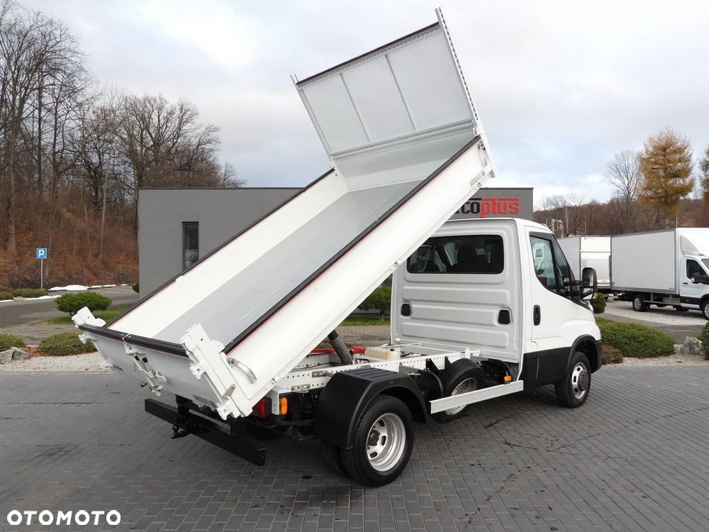Iveco DAILY 35C18 TEMPOMAT LEDY AUTOMAT HI-MATIC BLIŹNIACZE KOŁA KLIMATYZACJA  180KM - 4