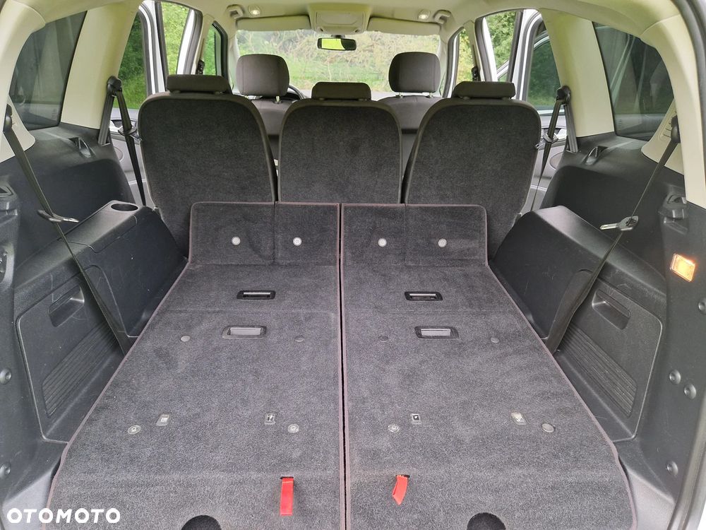 Ford S-Max - 16