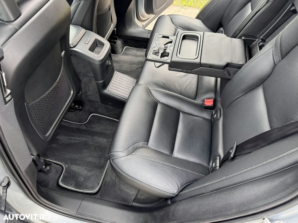 Volvo XC 60 T8 Twin Engine AWD Geartronic RDesign - 12