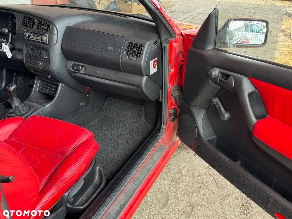 Volkswagen Golf - 10