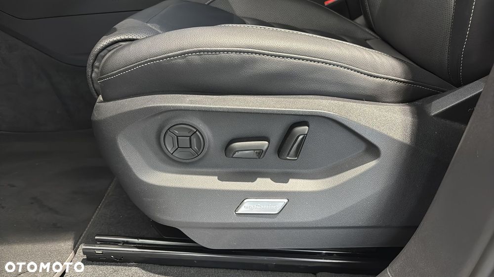 Volkswagen Touareg 3.0 V6 TDI 4Motion R-Line - 28