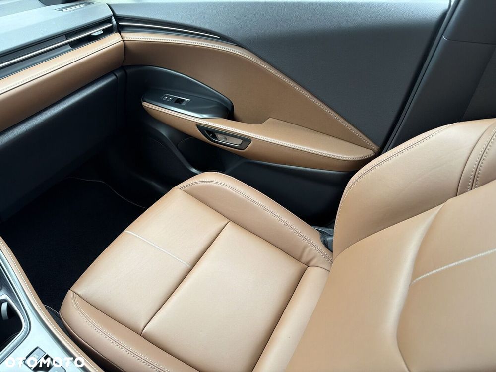 Lexus LBX 1.5 Hybrid Relax AWD - 18