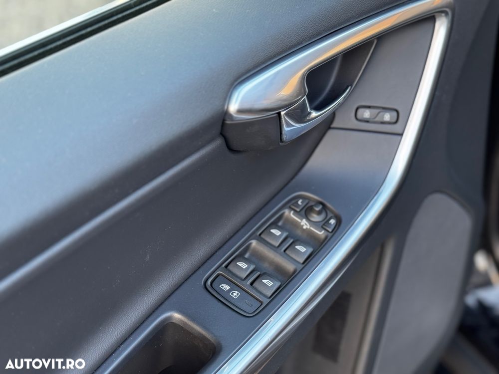 Volvo XC 60 D5 AWD Geartronic Linje Inscription - 30