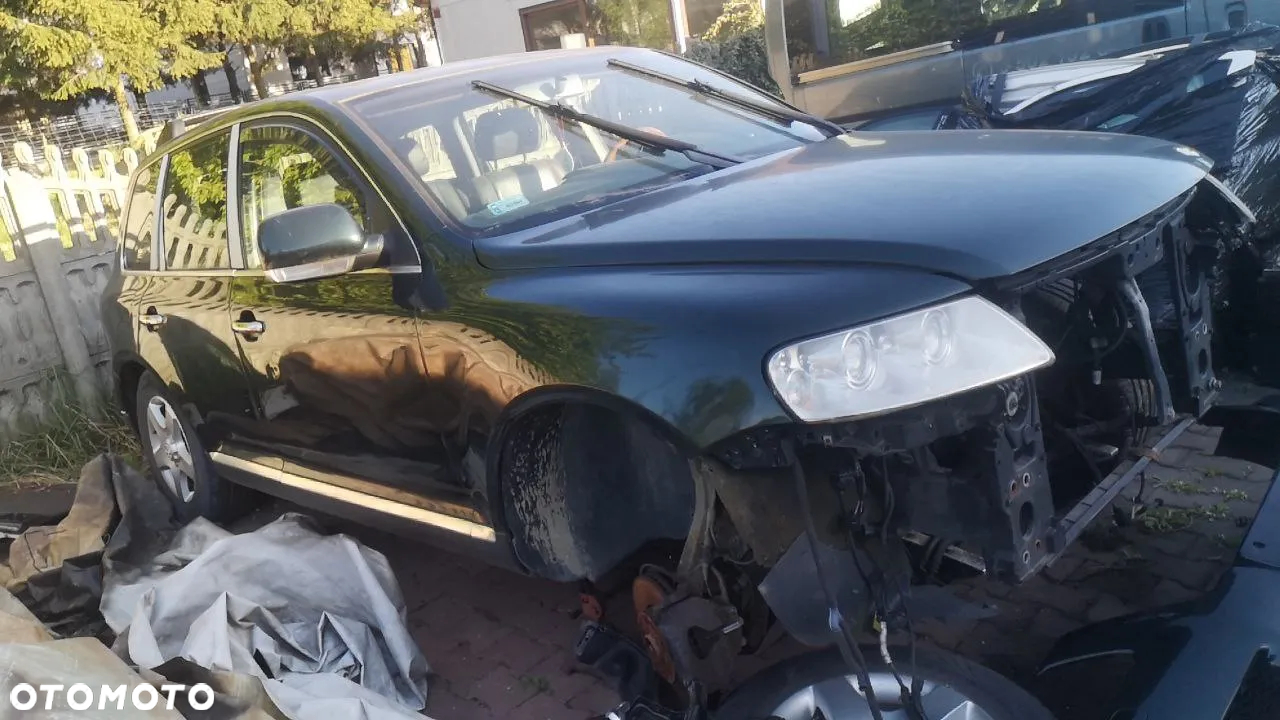 VW TOUAREG I KAROSERIA DRZWI BŁOTNIK REFLEKTOR ZDERZAK CIEMNO ZIELONY - 5