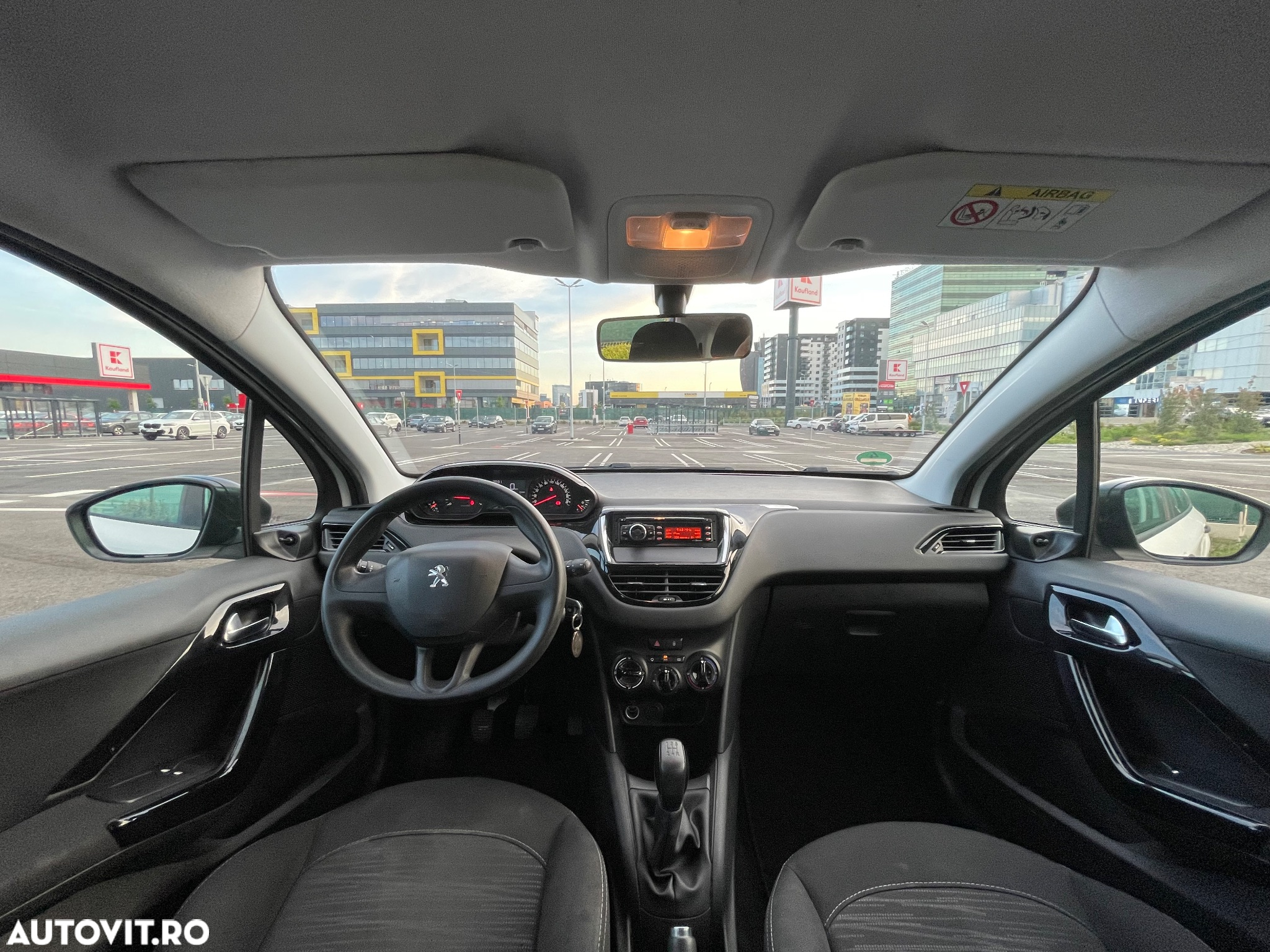 Peugeot 208 - 7