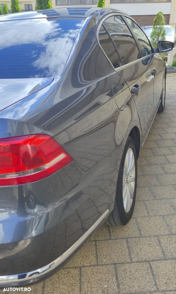 Volkswagen Passat 2.0 TDI BlueMotion Tehnology Comfortline - 9