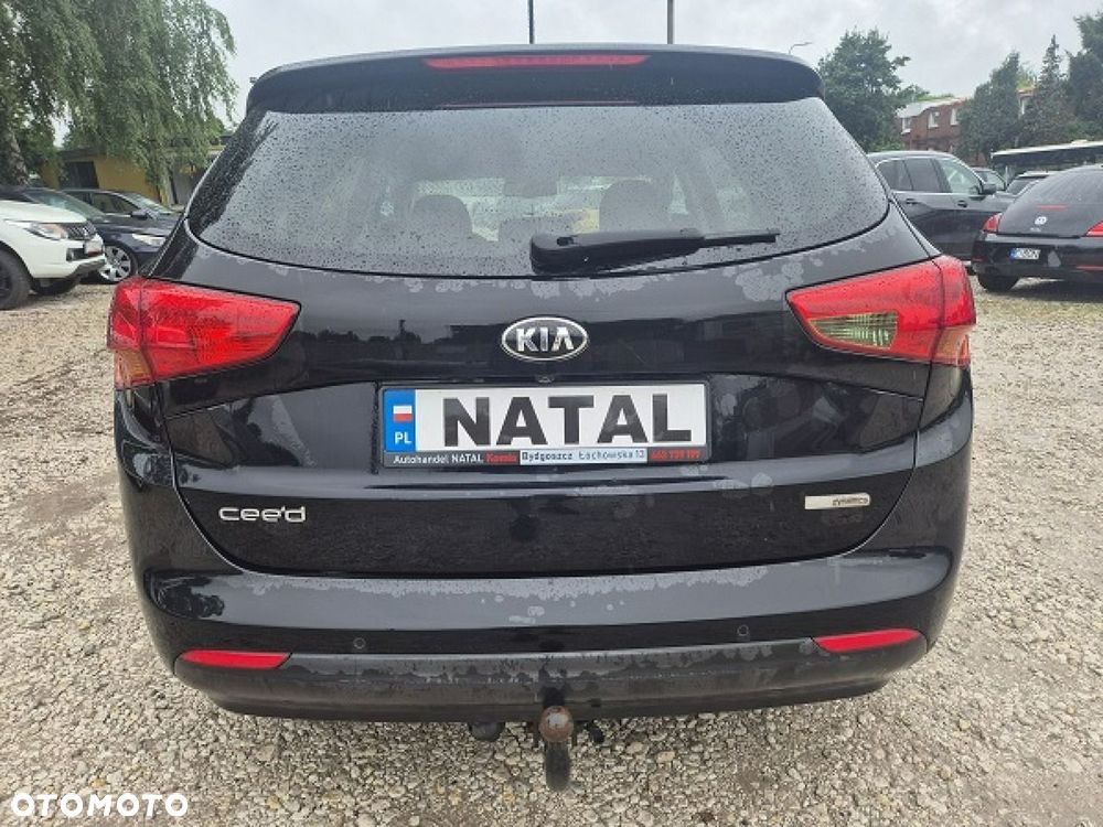 Kia Ceed - 4